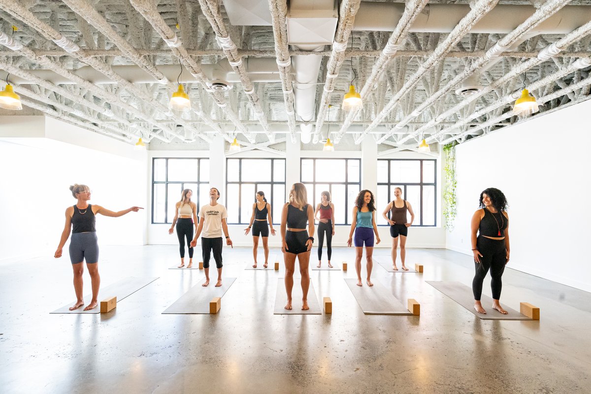 A full class at STRETCH
